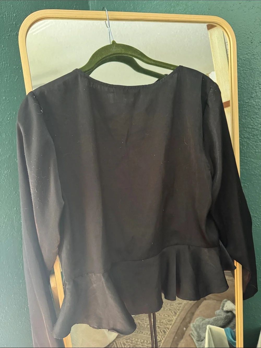 L'Academie Black Ruched V-Neck Peplum Blouse
